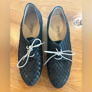 Paul Green Black leather Textured  Lace-Up Shoes